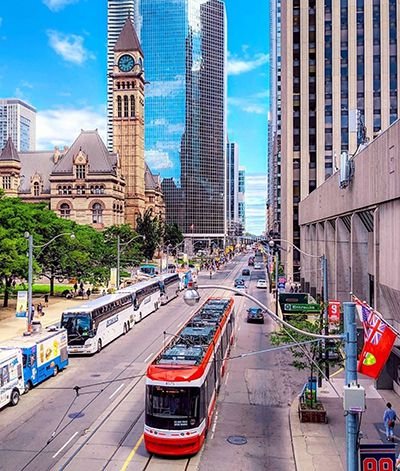 bus routes Toronto's Queen Street