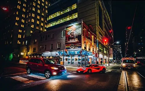 nightlife Toronto's Queen Street