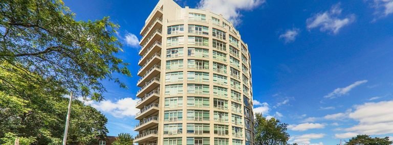 Top 5 condos in Forest Hill neighborhood