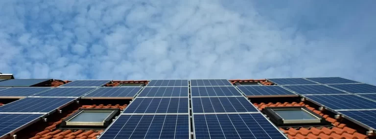 Installing Solar Panels in Toronto