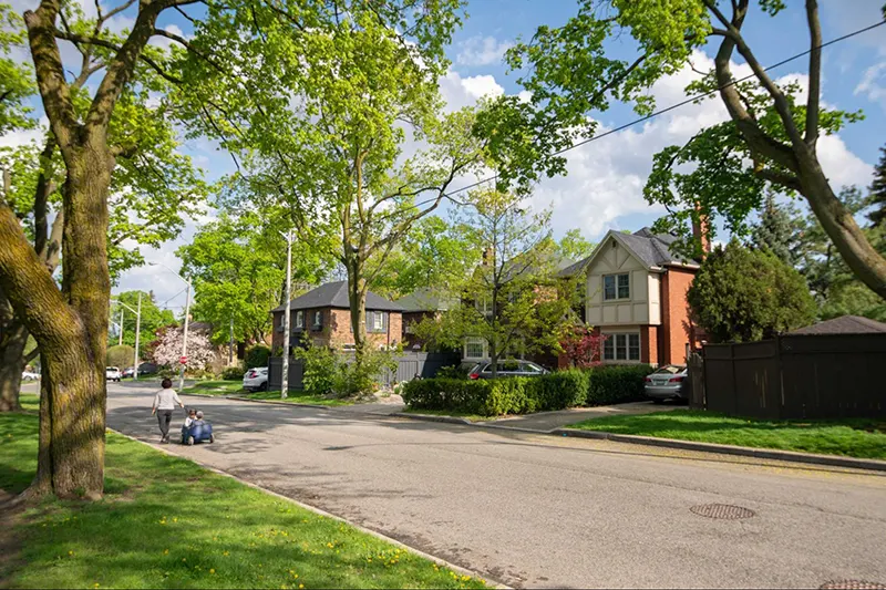 Leaside - The Best Neighbourhoods in Toronto For Families