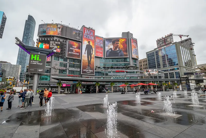 Yonge-Dundas Square