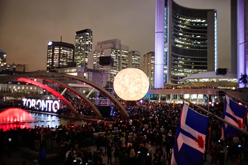 Nuit Blanche annual event in Toronto